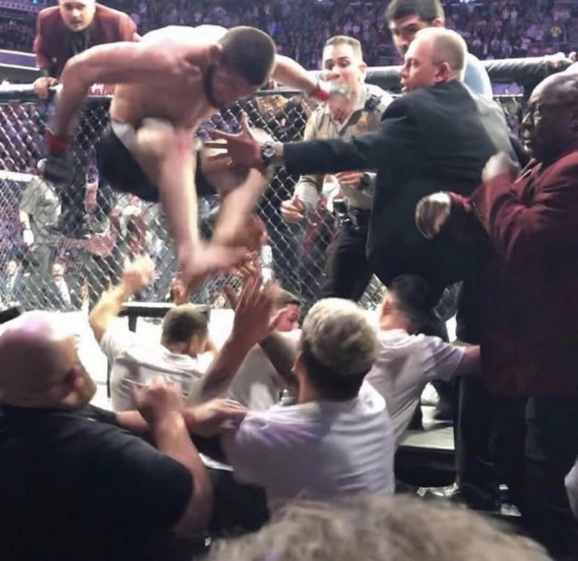 Глава UFC не исключил лишения Нурмагомедова титула чемпиона