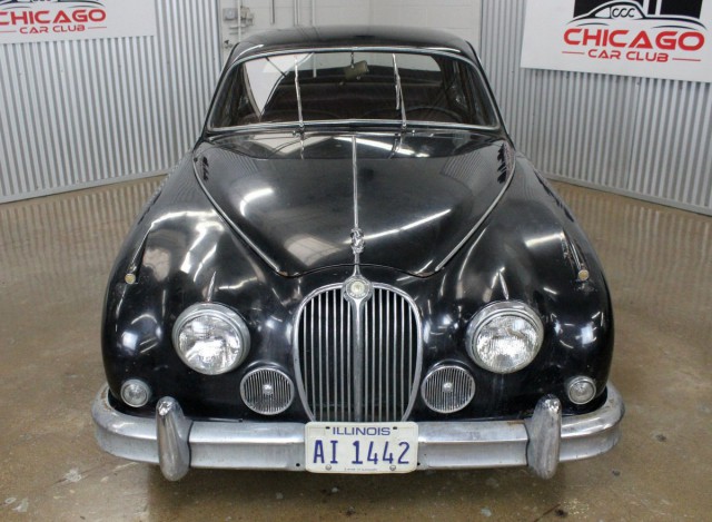 Купил дом, а в сарае обнаружил уникальный Jaguar Mk II из первой выпущенной тысячи