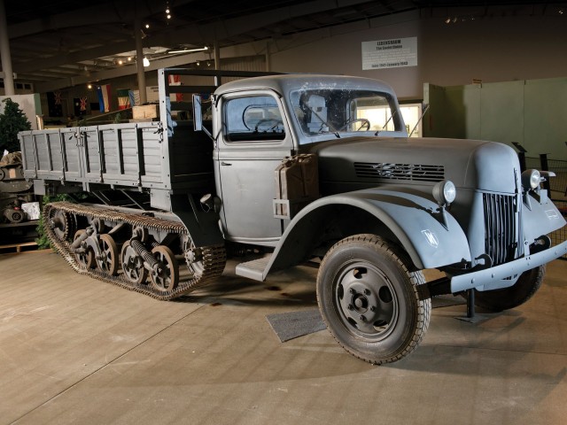 Kübelwagen и его друзья. Красивых автофото пост