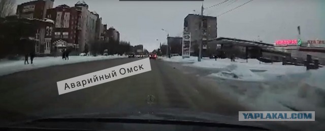 А вот пешеходам-то тут повезло