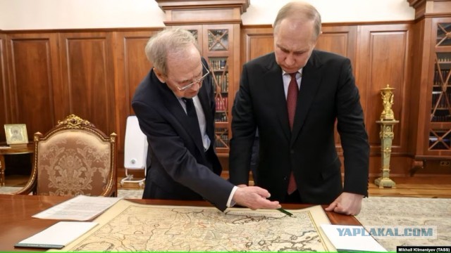 Госдума одобрила штрафы и аресты за оспаривающие границы России карты