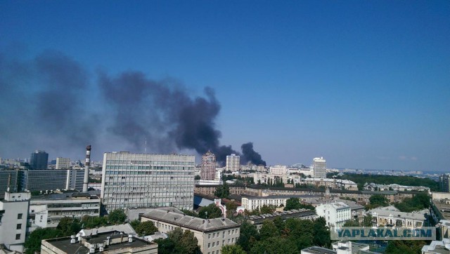 На Майдане снова горят шины