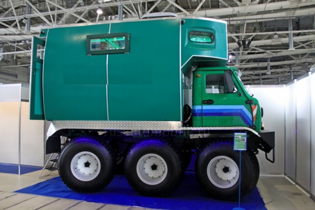 Игра на ЯПе: Угадай АВТО-9