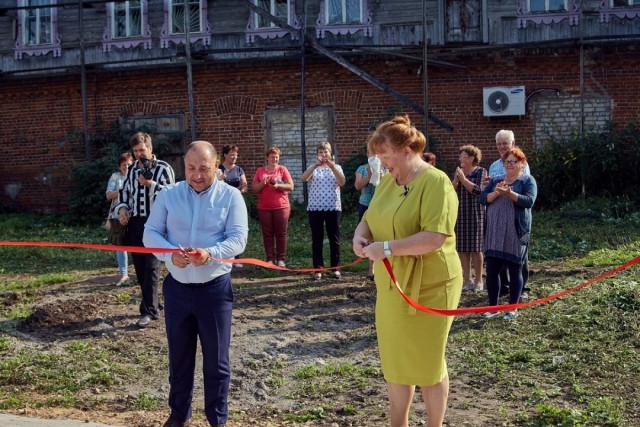 В Тверской области торжественно открыли мусорную площадку