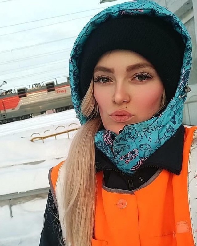 Железнодорожницы