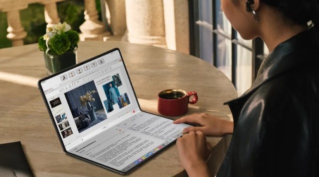 Huawei представила 18-дюймовый складной ноутбук без физической клавиатуры