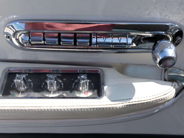 Старый американский Cadillac