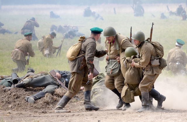 От поражения до победы. 1941-1944 реконструкция.