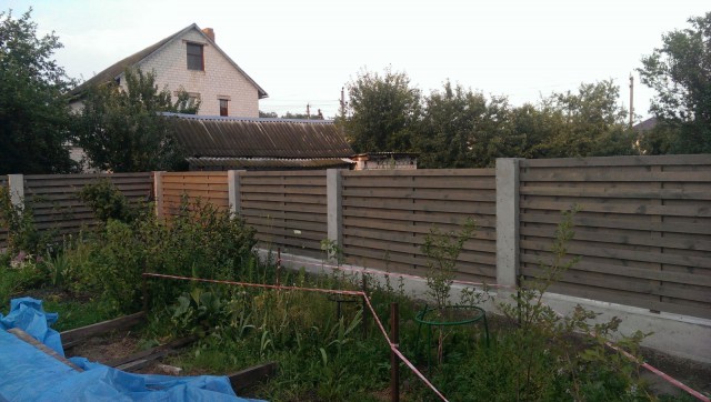 Забор. Как сделать что бы было красиво и из подручных материалов.
