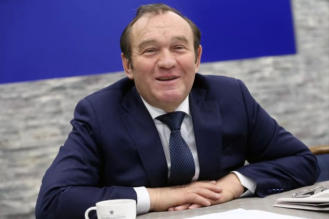 Дети...они талантливы и хотят кушать..Сын вице мера Москвы Александр Бирюков назначен вице-губернатором Орловской области.