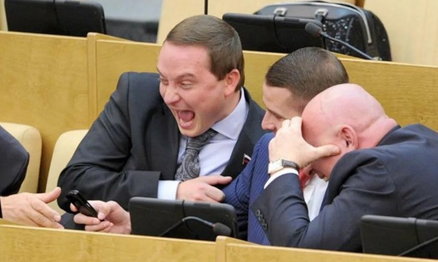 Депутатов предложили проверять на употребление наркотиков