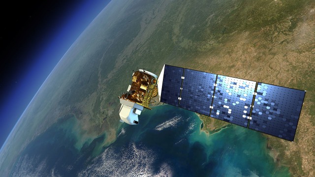 Роскосмос зафиксировал более 80 обломков разрушенного спутника Intelsat-33e