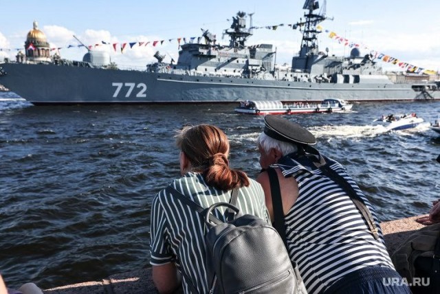 С днём ВМФ народ!