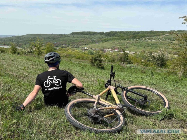 30 000 километров пробега на самодельном велосипеде с бамбуковой рамой.