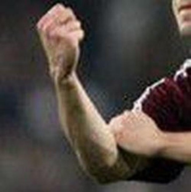 В России начали штрафовать за демонстрацию среднего пальца