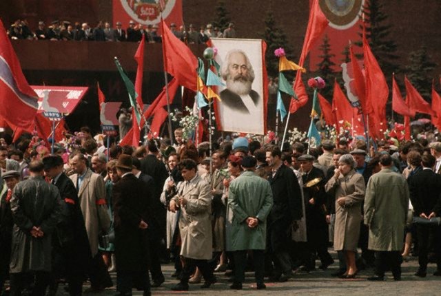 Первомай ранешних времён. Небольшая подборка фотокарточек