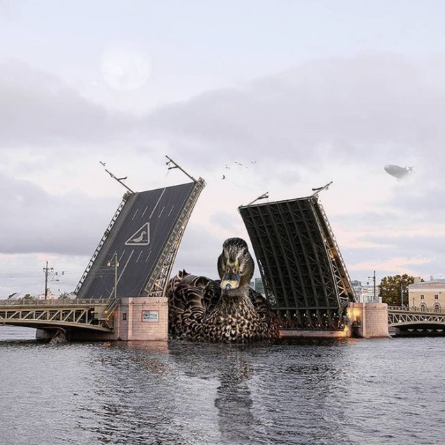 Монстры на улицах Питера.