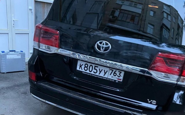 А главное людей режут почем зря...