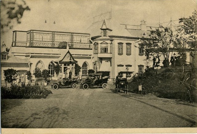 А вы знали, где был первый высотный ресторан в Москве?