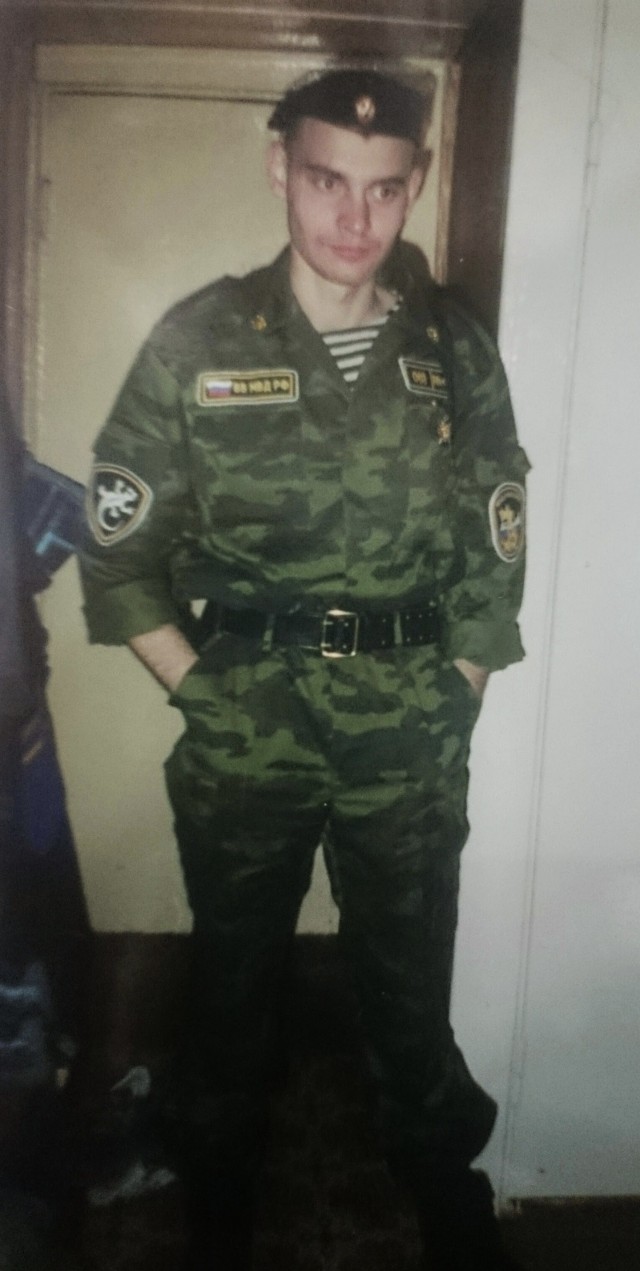 А давайте в честь праздника, выкладывать свои армейские фотки уважаемые яповцы