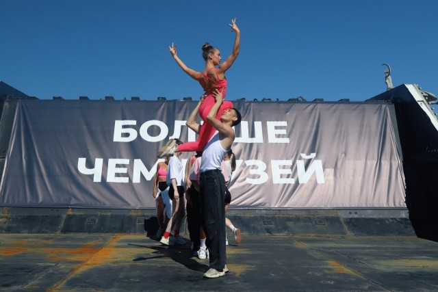 В Беларуси провели волейбольный матч в кузове БЕЛаза