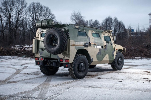 Лучшие военные внедорожники