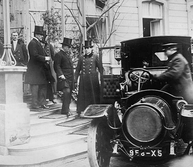 Редкие фотографии с более чем 100 летней историей