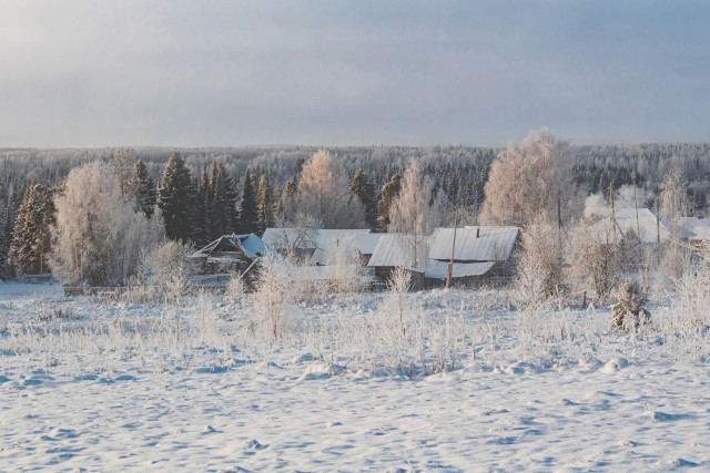 Снег и мороз в деревне