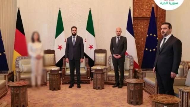 Сирийское руководство замазало Бербок на фото встречи в Дамаске