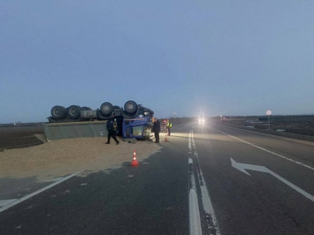 Сегодня в Госавтоинспекции Марий Эл рассказали, что очень ищут очевидцев игр профессионалов на Scania и DAF