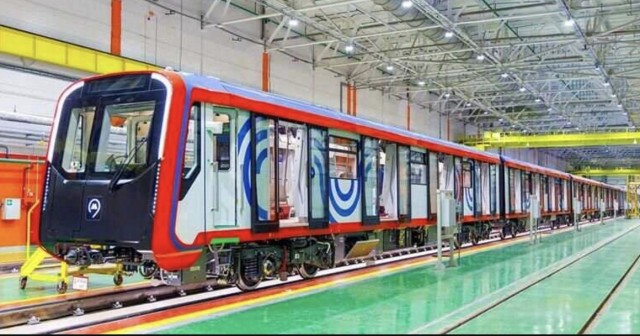 Поезд серии «Москва-2026» вышел на Замоскворецкую линию метро