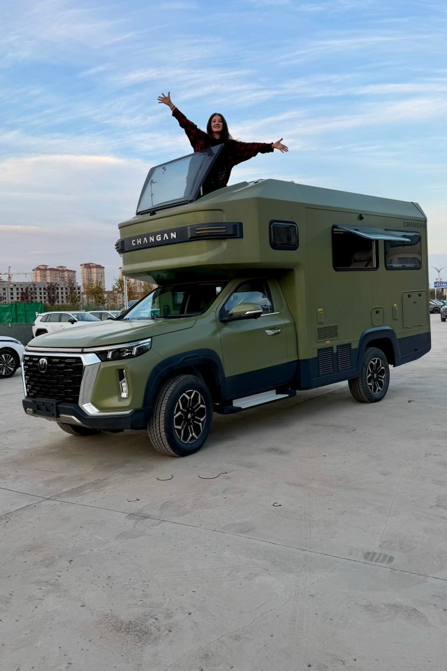 Двухэтажные автодома из Китая массово скупают россияне