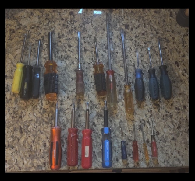 Чем отличается отвёртка за 80 рублей от отвёртки за 1200: все отличия скрыты внутри