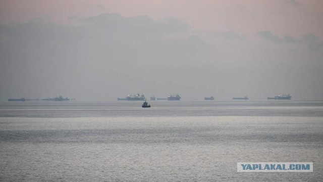 РФ запретила ряду судов проход через Керченский пролив в Азовское море