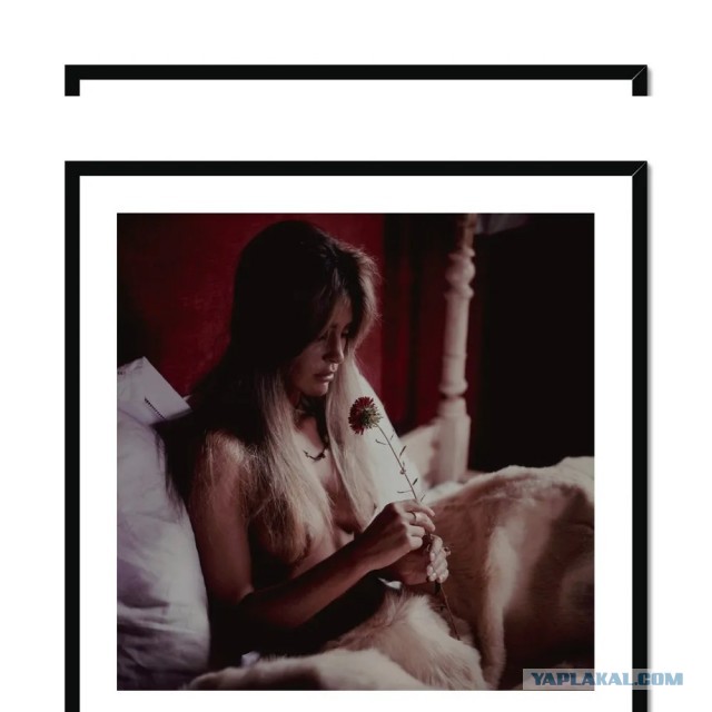 «Play and replay» — реклама видеомагнитофона Akai VTS–100S в журнале «Penthouse», декабрь 1971