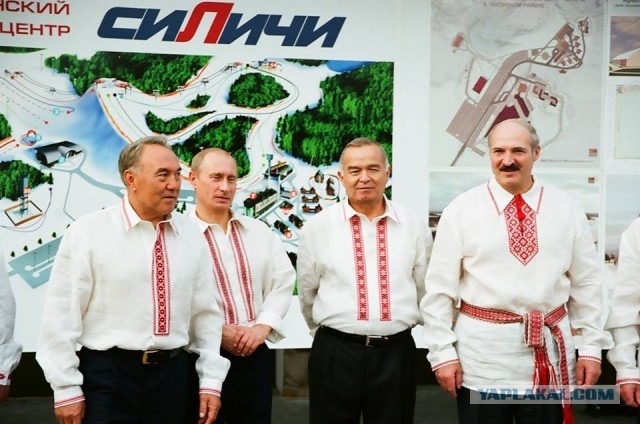 Почему русские не носят национальную одежду на улице?
