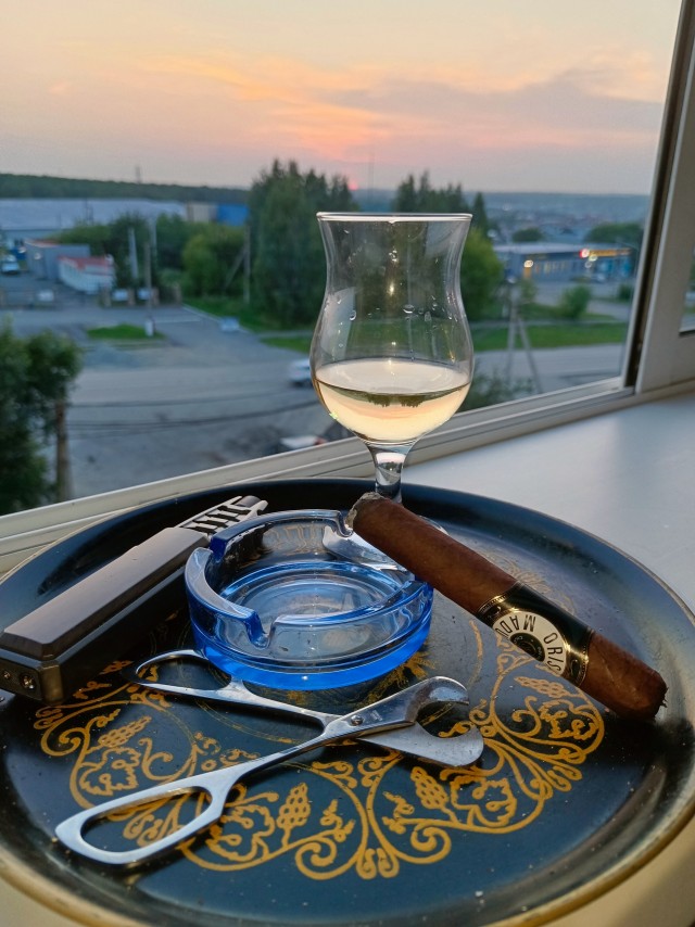 А у меня все хорошо, потому что...