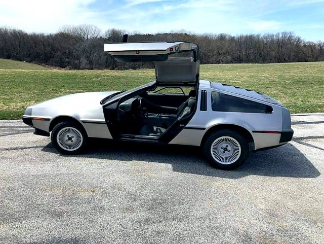 Культовый автомобиль DeLorean DMC-12 и его непростая судьба