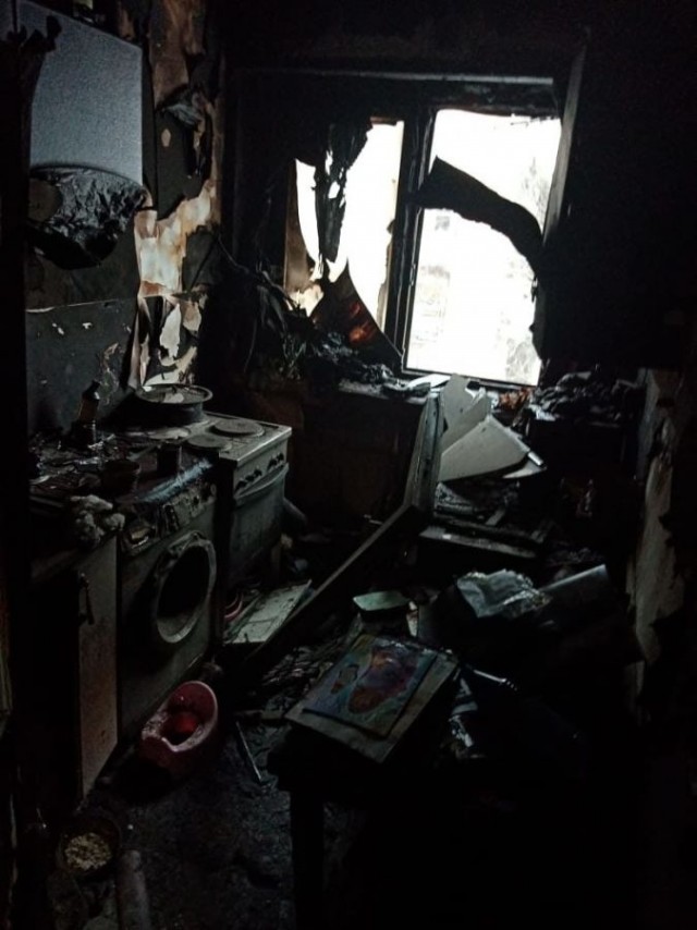 В Новокузнецке многодетные погорельцы просят помощи