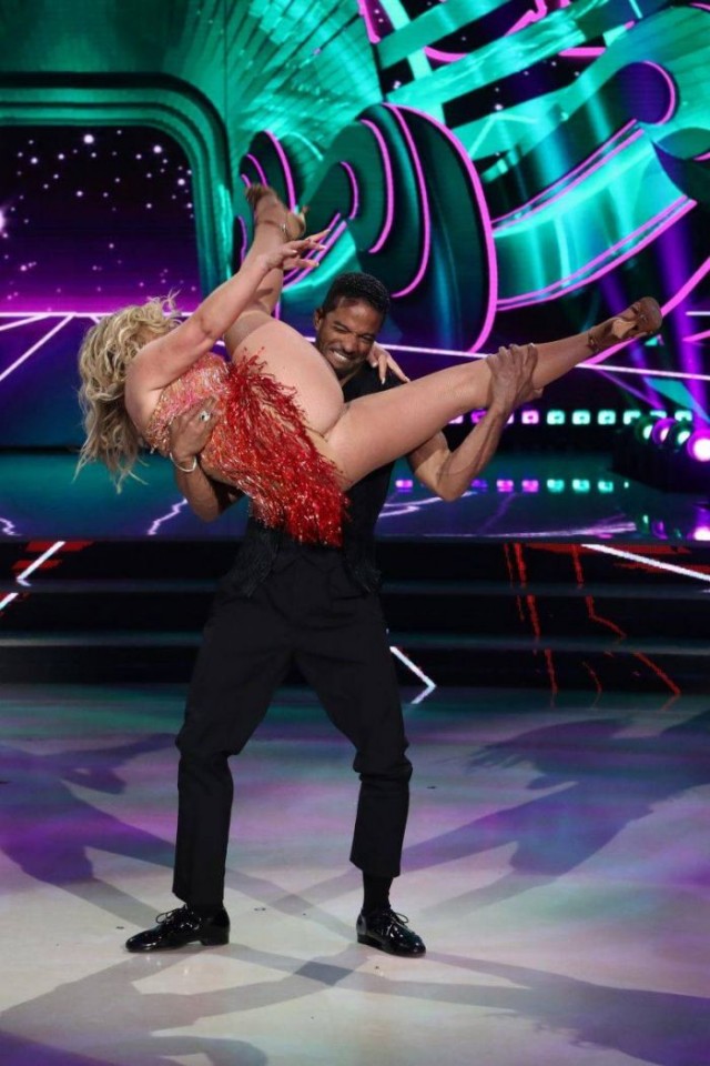 Пятница. И немного слегка пошлых картинок с надписями и без 16+ (24.07)