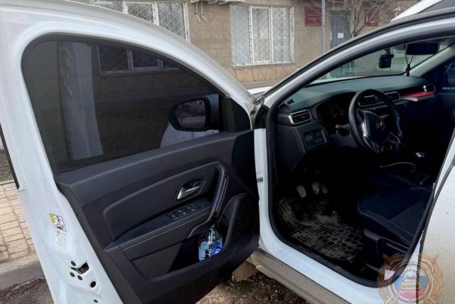 В Приморье водителя посадили на 5 суток за тонировку.