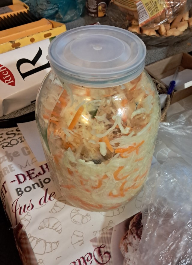 Квашеная капуста.