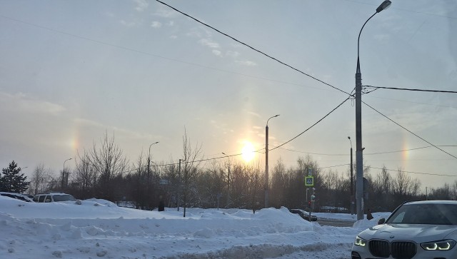 Солнечное гало в Москве 02.02.2026