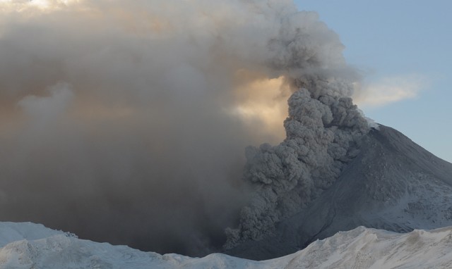 Камчатка: Извержение вулкана Кизимен