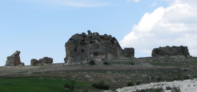 Оплавленные (?) храмы Петры