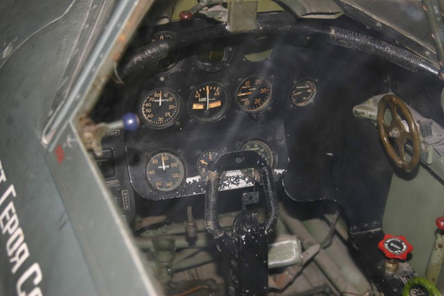 Старый, добрый Як-9
