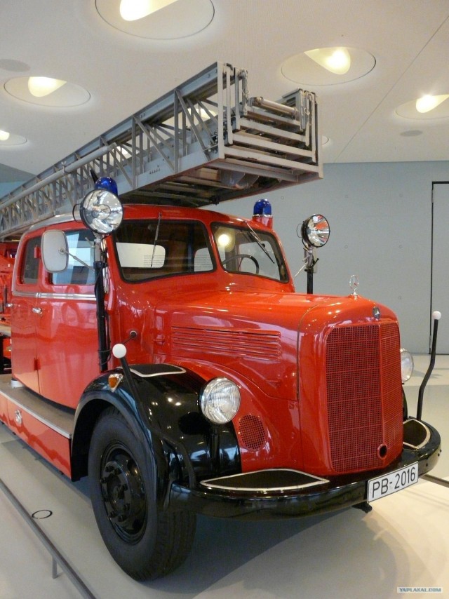 Фотоотчет. Германия. Музей Mercedes-Benz