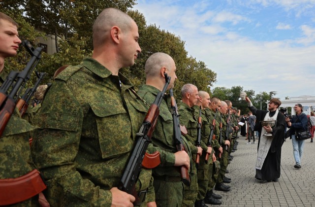 Нельзя держать человека даже в условиях, приближенных к боевым, больше, чем 90 суток