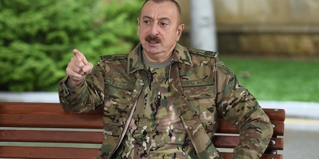Азербайджанская пресса: Баку готовится подать в международные суды обращение против РФ из-за крушения самолета AZAL