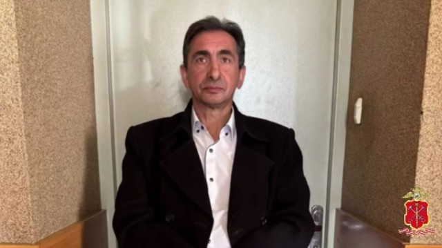 В Питере 16-летний подросток с инвалидностью подвергся сексуальным домогательствам в кабинке общественного туалета возле станции